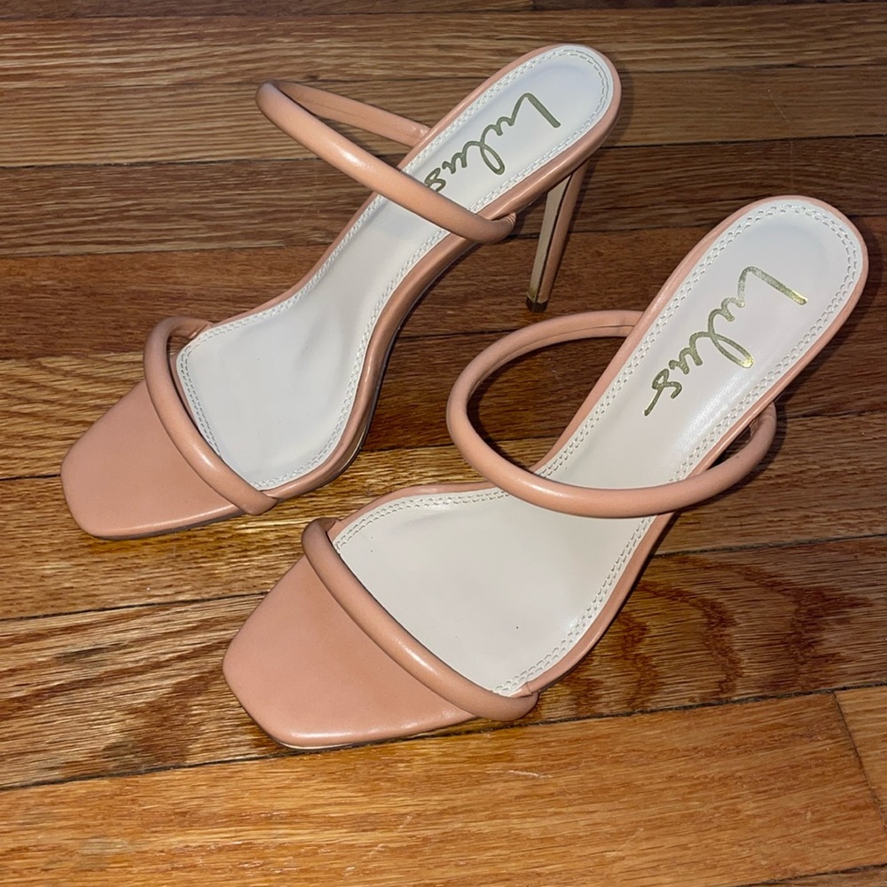 Lulus nude strappy heel